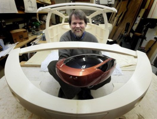Maşina scoasă la o imprimantă 3D: Dură ca una din oţel, cu greutate redusă la jumătate şi aproape de producţie